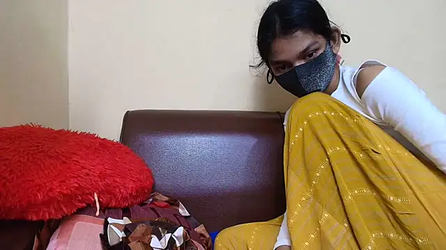 Snapshot of Srabontii chatting on November 20, 9:32 am Srabontii online show from November 20, 9:32 am