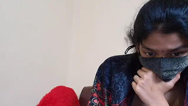 Snapshot of Srabontii chatting on November 29, 11:16 pm Srabontii online show from November 29, 11:16 pm