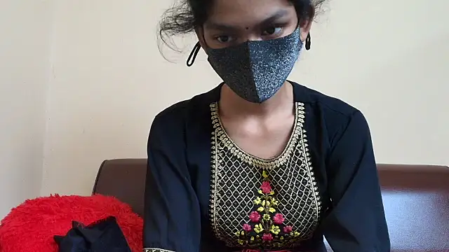 Srabontii online show from December 4, 9:14 pm