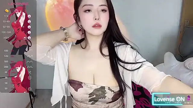 Snapshot of Alice-821 chatting on January 14, 10:59 am Alice-821 online show from January 14, 10:59 am