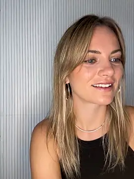 Snapshot of Milla__one chatting on September 15, 7:53 am Milla one online show from September 15, 7:53 am