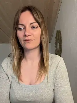 Snapshot of Milla__one chatting on March 13, 2:01 pm Milla one online show from March 13, 2:01 pm