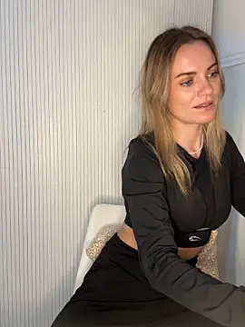 Snapshot of Milla__one chatting on December 5, 12:26 pm Milla one online show from December 5, 12:26 pm