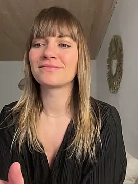 Snapshot of Milla__one chatting on February 4, 1:06 pm Milla one online show from February 4, 1:06 pm