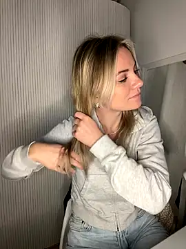 Milla  one online show from December 20, 3:26 pm