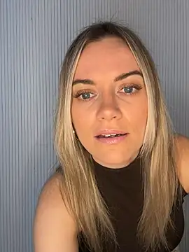 Milla  one online show from March 25, 7:30 am