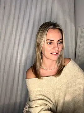 Snapshot of Milla__one chatting on December 14, 2:00 pm Milla one online show from December 14, 2:00 pm