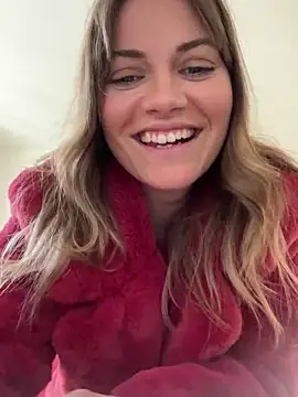 Snapshot of Milla__one chatting on February 17, 3:55 pm Milla one online show from February 17, 3:55 pm