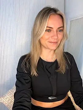 Milla  one online show from December 16, 9:02 am