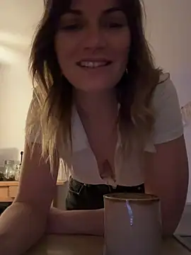 Snapshot of Milla__one chatting on February 19, 6:00 pm Milla one online show from February 19, 6:00 pm