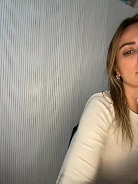 Snapshot of Milla__one chatting on November 2, 9:58 am Milla one online show from November 2, 9:58 am