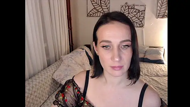 pepper milf online show from February 11, 2:39 pm