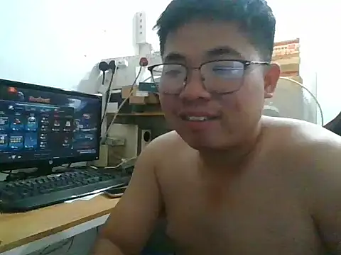 Snapshot of shyboymasturbation chatting on January 13, 3:58 pm shyboymasturbation online show from January 13, 3:58 pm