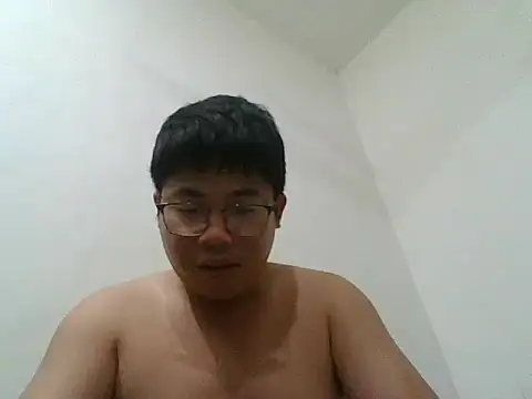 Snapshot of shyboymasturbation chatting on February 23, 10:39 am shyboymasturbation online show from February 23, 10:39 am