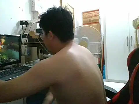 Snapshot of shyboymasturbation chatting on February 11, 12:15 pm shyboymasturbation online show from February 11, 12:15 pm