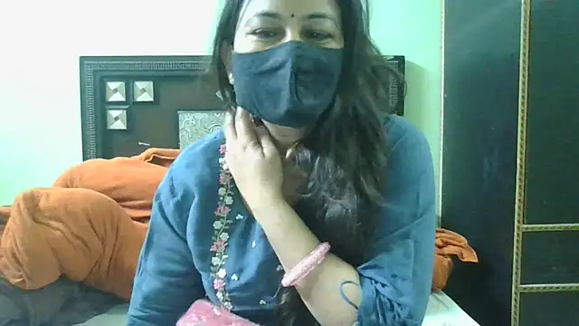 couplesuni online show from March 3, 5:47 am