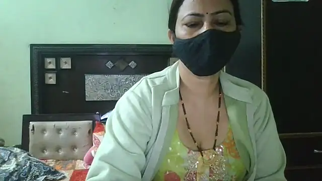 couplesuni online show from February 12, 5:07 am