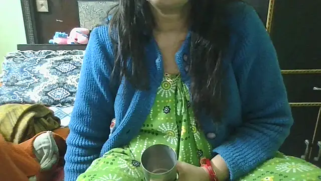 couplesuni online show from January 13, 10:08 am