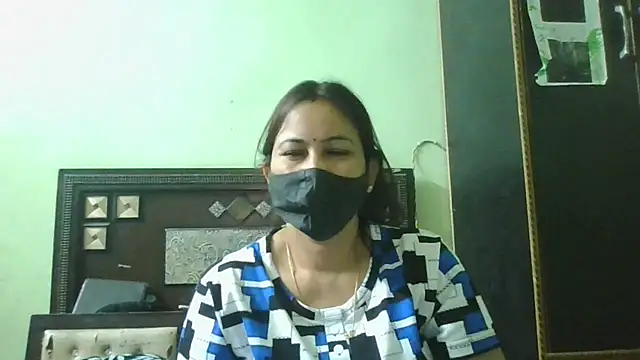 couplesuni online show from March 30, 10:39 am