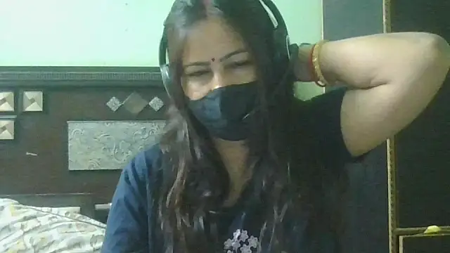 couplesuni online show from April 14, 5:01 am