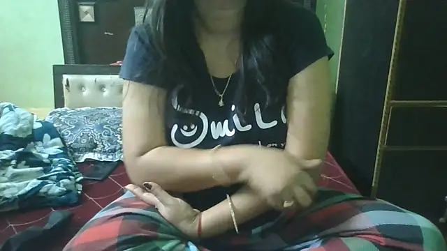 couplesuni online show from May 11, 2:35 am