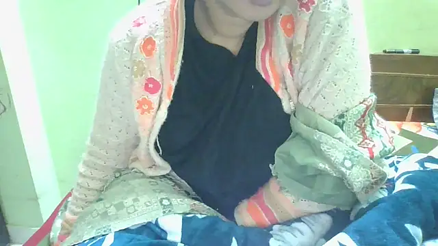 couplesuni online show from January 11, 5:25 am