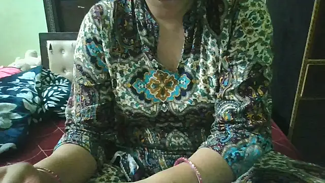 couplesuni online show from March 12, 11:25 am