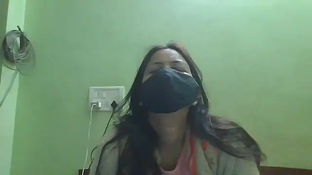 couplesuni online show from February 5, 3:46 am