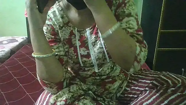 couplesuni online show from March 14, 11:05 am