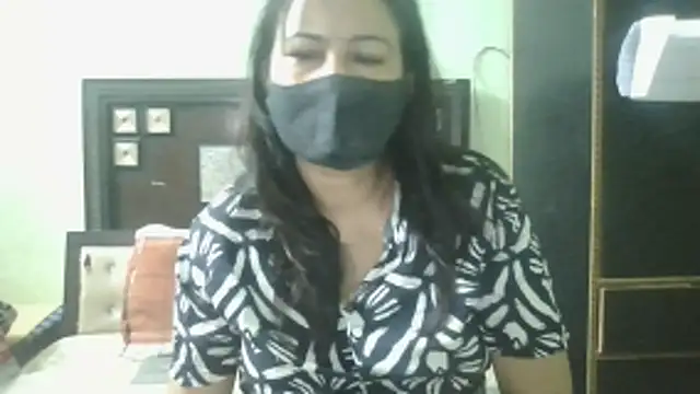 couplesuni online show from April 30, 4:08 am