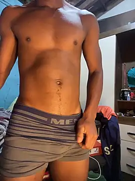 Leosilvaj1 online show from June 17, 7:19 am