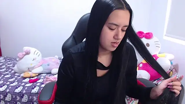 kayla k18 online show from April 9, 12:44 pm