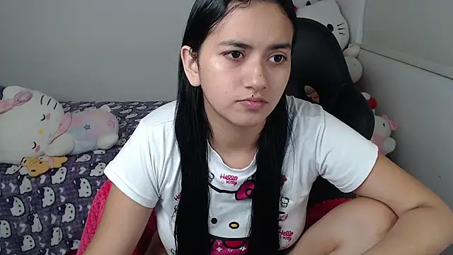Snapshot of kayla_k18 chatting on July 21, 3:41 am kayla k18 online show from July 21, 3:41 am