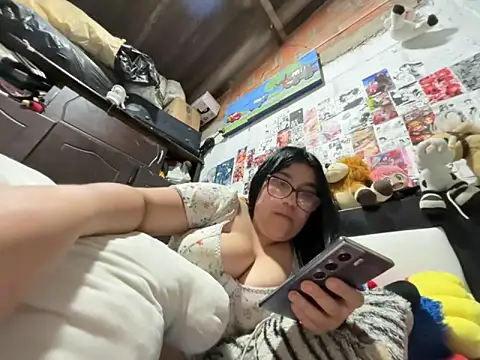 dafne19  online show from March 29, 5:09 am