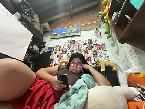 Snapshot of dafne19_ chatting on July 7, 6:47 am dafne19 online show from July 7, 6:47 am