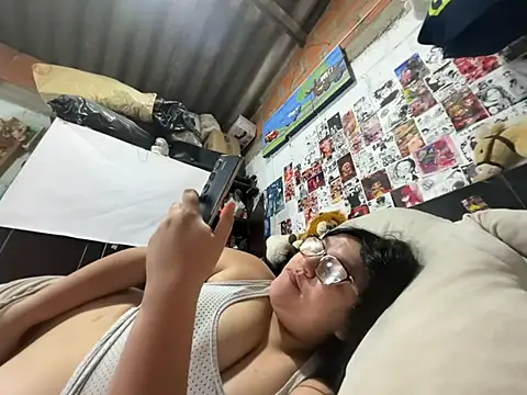Snapshot of dafne19_ chatting on July 13, 11:09 am dafne19 online show from July 13, 11:09 am