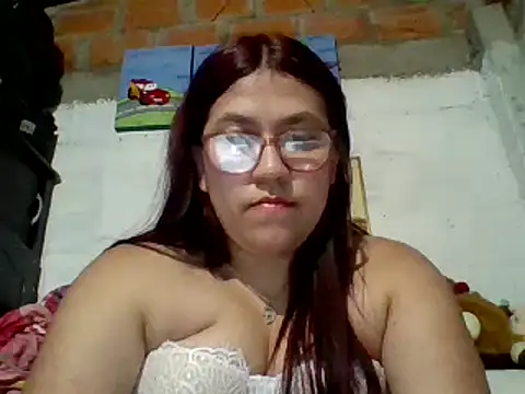 Snapshot of dafne19_ chatting on February 22, 3:01 am dafne19 online show from February 22, 3:01 am