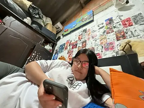 dafne19  online show from May 3, 3:22 am