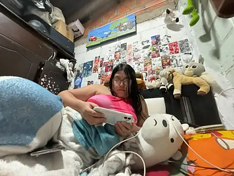 Snapshot of dafne19_ chatting on February 24, 4:02 am dafne19 online show from February 24, 4:02 am