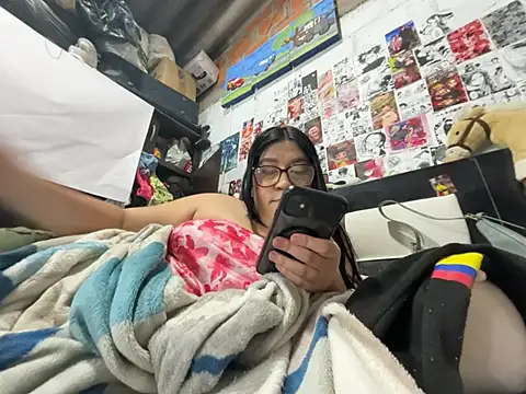 Snapshot of dafne19_ chatting on July 3, 4:30 am dafne19 online show from July 3, 4:30 am