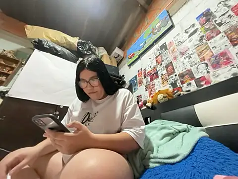 Snapshot of dafne19_ chatting on July 6, 5:03 am dafne19 online show from July 6, 5:03 am