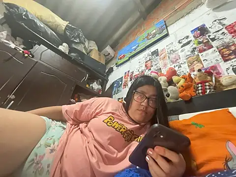 dafne19  online show from May 6, 3:43 am