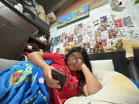 dafne19  online show from May 14, 3:25 am