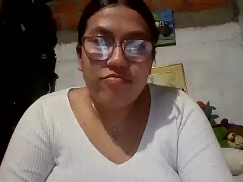 Snapshot of dafne19_ chatting on March 20, 6:52 am dafne19 online show from March 20, 6:52 am