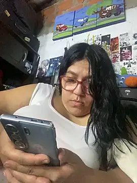 Snapshot of dafne19_ chatting on November 20, 4:13 am dafne19 online show from November 20, 4:13 am