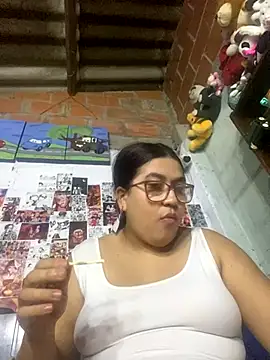 Snapshot of dafne19_ chatting on December 20, 5:10 am dafne19 online show from December 20, 5:10 am