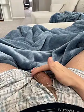 JustBoredHere11 online show from April 3, 9:10 pm