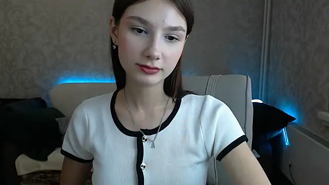 Snapshot of AnaHoney chatting on February 15, 5:30 am AnaHoney online show from February 15, 5:30 am