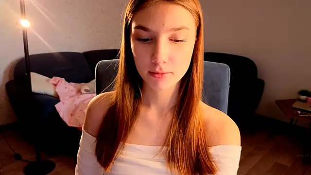 AnaHoney online show from April 5, 1:56 am