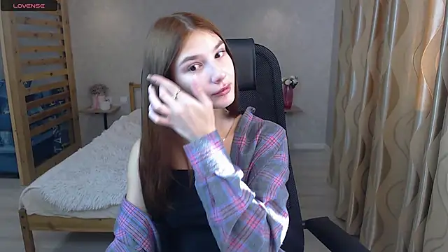 Snapshot of AnaHoney chatting on September 10, 1:04 am AnaHoney online show from September 10, 1:04 am